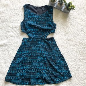4 for $25 || Forever 21 | Tribal Print Dress